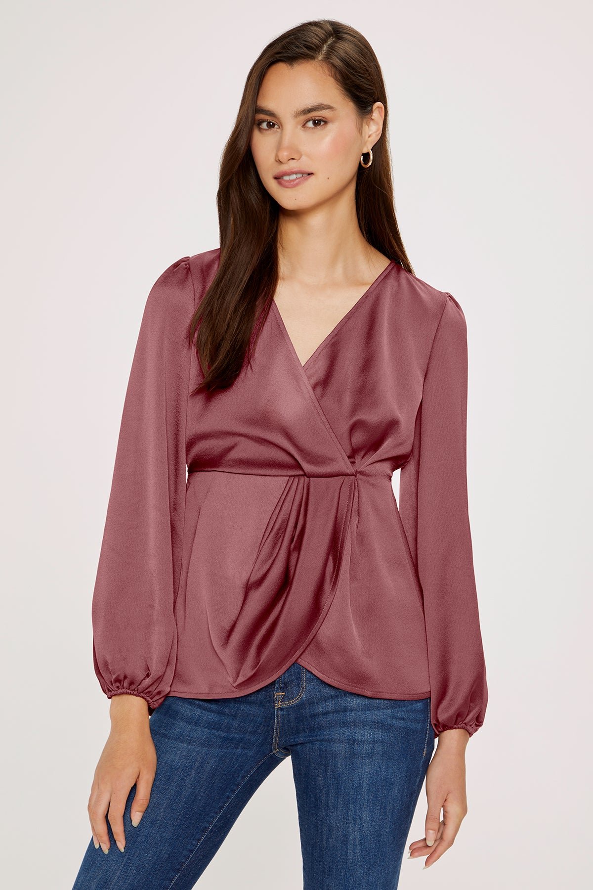 ThreeDots Review: Why Great Style Starts With the Perfect Tee ThreeDots classic crew neck tee in premium cotton
